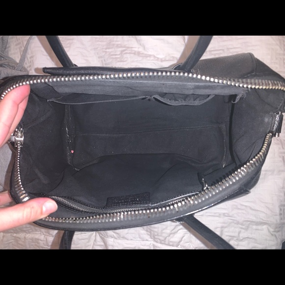 Authentic givenchy antigona. Smooth black leather. Great condition! - Picture 5 of 8